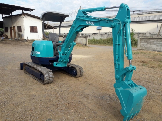 ขายรถแบคโฮ KUBOTA U-30 เครื่อง V1505  แทรคยาง มีไปท์ปิ้ง คอนโทลสั้น ปั๊มนิ้ว รถนอกนำเข้า  ติดต่อ 089-7949488