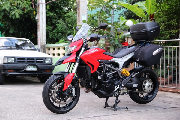 Ducati hyperstrada 821 ปี 2014 ราคา 386,000 วิ่ง 9,xxx Ducati hyperstrada 821 ปี 2014 ราคา 386,000 วิ่ง 9,xxx