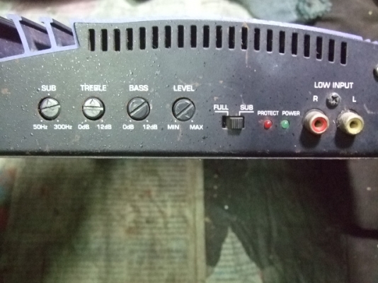 เพาเวอร์แอมป์ ตามสภาพครับ เพาเวอร์แอมป์ ตามสภาพครับ