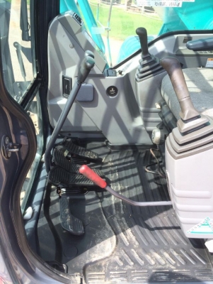 ขายรถแบคโฮ KOBELCO SK320 MARK 6 YN09 ปี2006 รถนอกนำเข้าจากญี่ปุ่น สภาพสวยพร้อมใช้ มีVDOการทำงานครับ ขายรถแบคโฮ KOBELCO SK320 MARK 6 YN09 ปี2006 รถนอกนำเข้าจากญี่ปุ่น สภาพสวยพร้อมใช้ มีVDOการทำงานครับ