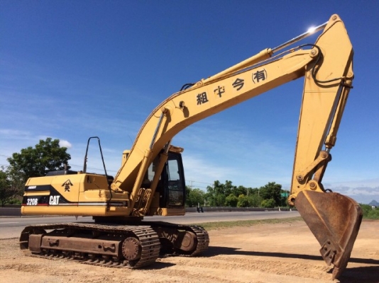 ขายรถแบคโฮ CAT 320B รถนอกนำเข้าเองจากญี่ปุ่น สภาพสวยพร้อมใช้งาน มีVDOการทำงานครับ