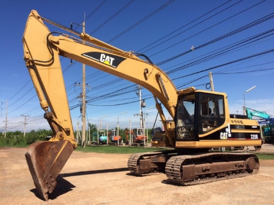 ขายรถแบคโฮ CAT 320B รถนอกนำเข้าเองจากญี่ปุ่น สภาพสวยพร้อมใช้งาน มีVDOการทำงานครับ