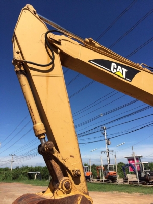 ขายรถแบคโฮ CAT 320B รถนอกนำเข้าเองจากญี่ปุ่น สภาพสวยพร้อมใช้งาน มีVDOการทำงานครับ