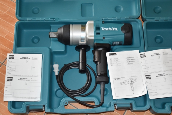 บล็อกไฟฟ้า 1 นิ้ว makita tw1000