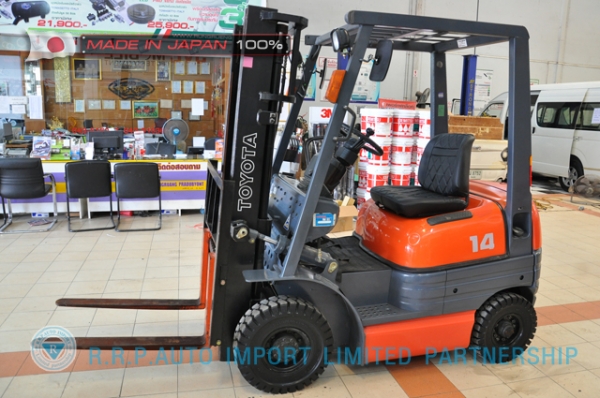 ขายรถโฟล์คลิฟท์มือสอง TOYOTA รุ่น 6FGL14-12348 ราคา 155,000 บาท  นำเข้าจากประเทศญี่ปุ่น 100\% ไม่เคยใช้งานในไทย