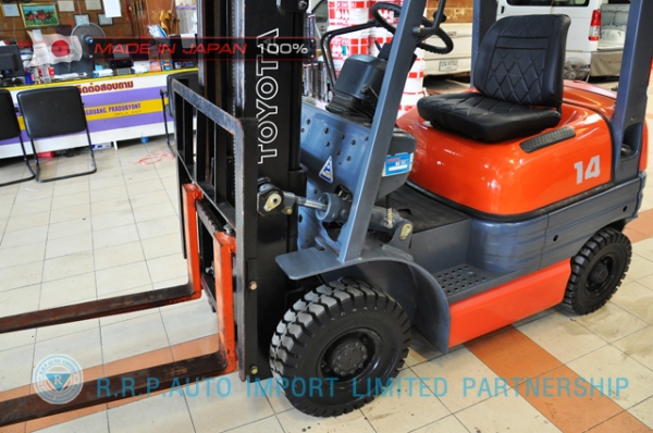 ขายรถโฟล์คลิฟท์มือสอง TOYOTA รุ่น 6FGL14-12348 ราคา 155,000 บาท  นำเข้าจากประเทศญี่ปุ่น 100\% ไม่เคยใช้งานในไทย
