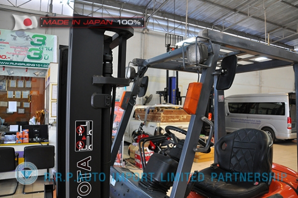 ขายรถโฟล์คลิฟท์มือสอง TOYOTA รุ่น 6FG15-34081 ราคา 155,000 บาท  นำเข้าจากประเทศญี่ปุ่น 100\% ไม่เคยใช้งานในไทย