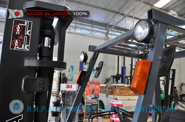 ขายรถโฟล์คลิฟท์มือสอง TOYOTA รุ่น 6FG15-10499 ราคา 155,000 บาท  นำเข้าจากประเทศญี่ปุ่น 100\% ไม่เคยใช้งานในไทย