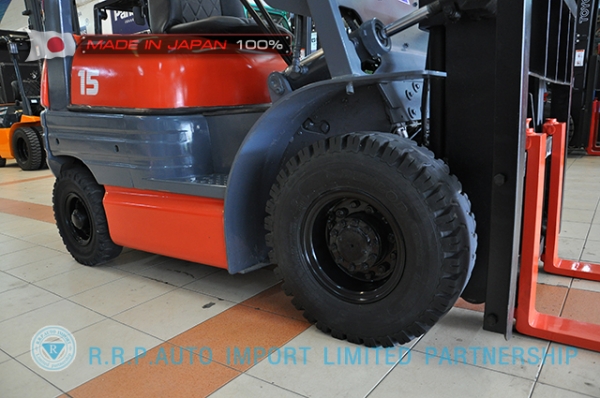 ขายรถโฟล์คลิฟท์มือสอง TOYOTA รุ่น 6FG15-10499 ราคา 155,000 บาท  นำเข้าจากประเทศญี่ปุ่น 100\% ไม่เคยใช้งานในไทย