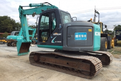 มาใหม่อีกคันครับ KOBELCO SK135SR-2 ปี2008 นำเข้าจากญี่ปุ่น โทร.090-986-2521 อ๊อบ