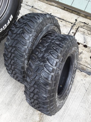 Deestone MT 245-75-16 ปี13 สภาพสวยๆ มี 2เส้น Deestone MT 245-75-16 ปี13 สภาพสวยๆ มี 2เส้น