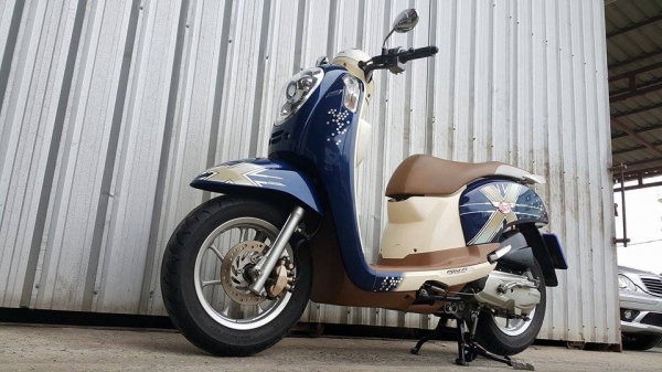 Scoopyi 2557 วิ่งน้อย ตัวTOPแมค สวยพร้อมใช้ไม่ล้มชน ต่อรองได้ครับ