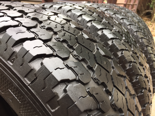 ยาง Goodyear 225 70 15 ปี13 ดอกเต็ม ใช้ยาว ราคาไม่แพง ยาง Goodyear 225 70 15 ปี13 ดอกเต็ม ใช้ยาว ราคาไม่แพง