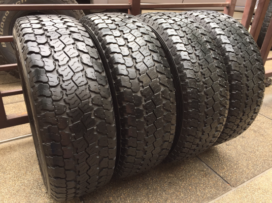 ยาง Goodyear 225 70 15 ปี13 ดอกเต็ม ใช้ยาว ราคาไม่แพง ยาง Goodyear 225 70 15 ปี13 ดอกเต็ม ใช้ยาว ราคาไม่แพง