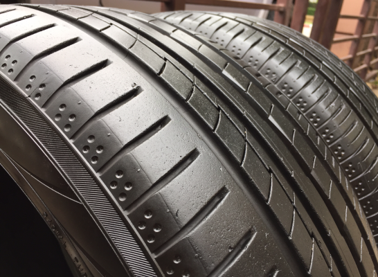 ยางคู่ Yokohama 225 50 17 ปลายปี15 ดอกเต็ม ไม่มีปะ ราคาไม่แพง