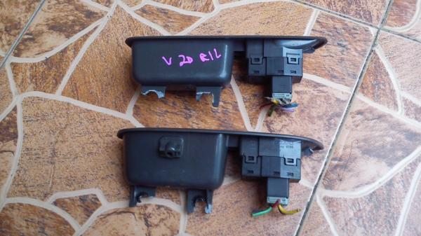 สวิตช์ กดขึ้น ลง กระจก VOLVO V70 ประตูหลัง ซ้าย ขวา