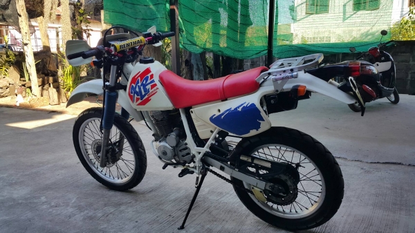 XLR200 สภาพดี ทะเบียนพร้อม XLR200 สภาพดี ทะเบียนพร้อม