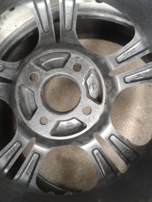 ขอบ15นิ้ว4รู100 พร้อมยาง ชุดนี้ ราคา 5900 บาท ขอบ15นิ้ว4รู100 พร้อมยาง ชุดนี้ ราคา 5900 บาท