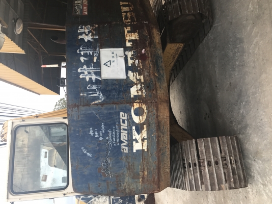 รถขุด Komatsu pc 90 รุ่น5 มี vdo ให้ชม ราคา 750,000 โทร 085-8332943