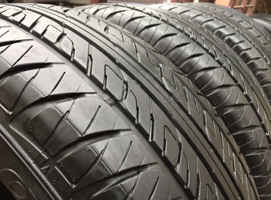 ยาง Dunlop 265 70 16 กลางปี14 ดอกเยอะ ใช้ยาว ราคาไม่แพง ยาง Dunlop 265 70 16 กลางปี14 ดอกเยอะ ใช้ยาว ราคาไม่แพง