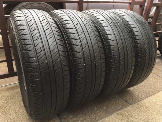 ยาง Dunlop 265 70 16 กลางปี14 ดอกเยอะ ใช้ยาว ราคาไม่แพง ยาง Dunlop 265 70 16 กลางปี14 ดอกเยอะ ใช้ยาว ราคาไม่แพง