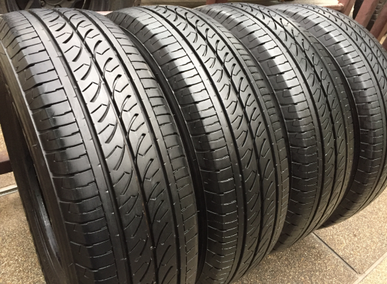 ยาง Firestone 205 70 15 กลางปี16 ดอกเต็ม เนื้อนิ่ม ใช้ยาว ราคาไม่แพง