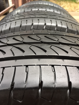 ยาง Firestone 205 70 15 กลางปี16 ดอกเต็ม เนื้อนิ่ม ใช้ยาว ราคาไม่แพง