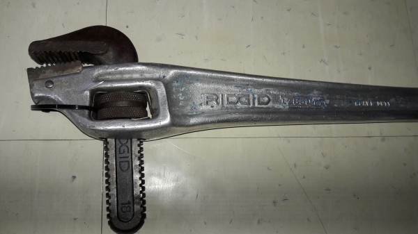 ขายประแจเลื่อน18"ปากกว้าง3" RIDGID MADE IN USA.อลูเนียมน้ำหนักเบา ขายประแจเลื่อน18"ปากกว้าง3" RIDGID MADE IN USA.อลูเนียมน้ำหนักเบา