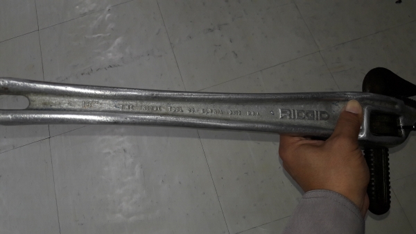 ขายประแจเลื่อน18"ปากกว้าง3" RIDGID MADE IN USA.อลูเนียมน้ำหนักเบา ขายประแจเลื่อน18"ปากกว้าง3" RIDGID MADE IN USA.อลูเนียมน้ำหนักเบา