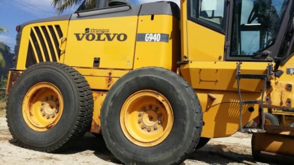 Volvo ปี 2010 #48ทำงาน 7000 ซม   ราคา 3400000  ขายทั้งสด&amp;ผ่อน  รับซื้อ-ขาย-แลกเปลี่ยน-รถบรรทุกๆชนิด