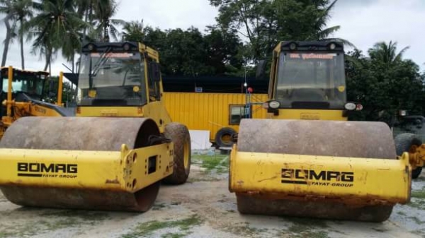 ขายรถบด Bomag Bw 211D-40. ชั่วโมงงาน5000