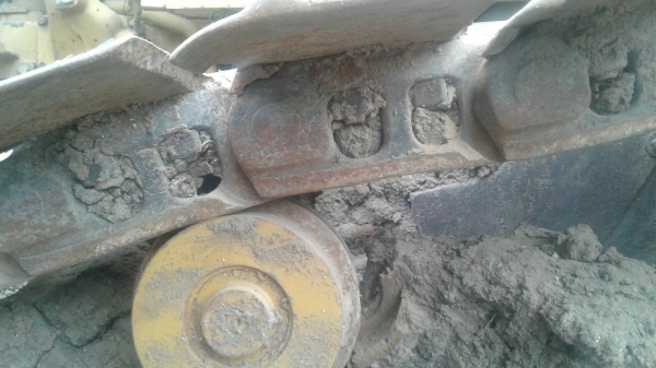 ขายแทรกเตอร์D4H สภาพสวยพร้อมใช้ติดตอคุณอ๊อฟพิจิตร086-737-9991