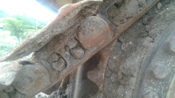 ขายแทรกเตอร์D4H สภาพสวยพร้อมใช้ติดตอคุณอ๊อฟพิจิตร086-737-9991