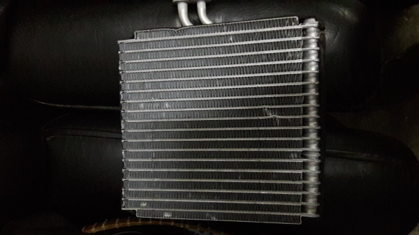 รังผึ้งคอยเย็น  ของใหม่ใส่ อีซูซุ ดีแม็ค D-MAX HILANDER ปี05