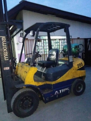 Toyota-5 เบนซิน เกียออโต้ 2.5ตัน เสา 4เมตร