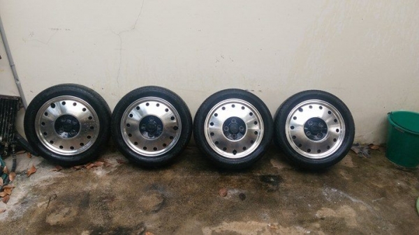 ขายล้อซาลาเปา แนวคลาสสิค ขอบ14 พร้อมยาง ปี12 สภาพดีสวยๆ 4/100