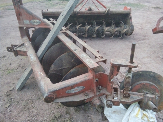 ขายรถไถคูโบต้่า 4508 พร้อมดันหน้า 1300 ชม ปี 51 เล่มพร้อม