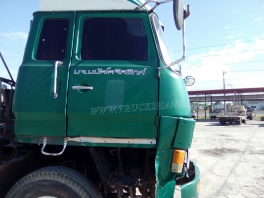 10 ล้อหัวลาก ยี่ห้อ ISUZU ปีจดทะเบียน 2544 6 สูบ เทอร์โบ