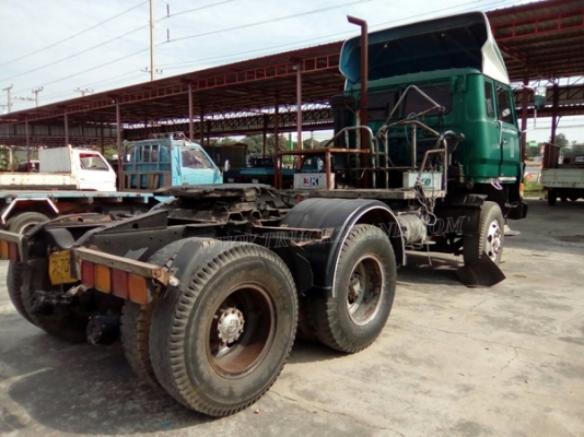10 ล้อหัวลาก ยี่ห้อ ISUZU ปีจดทะเบียน 2544 6 สูบ เทอร์โบ