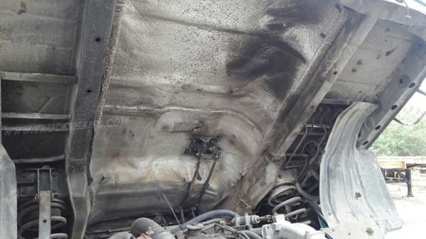 10 ล้อหัวลาก ยี่ห้อ ISUZU ปีจดทะเบียน 2544 6 สูบ เทอร์โบ