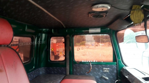10 ล้อหัวลาก ยี่ห้อ ISUZU ปีจดทะเบียน 2544 6 สูบ เทอร์โบ