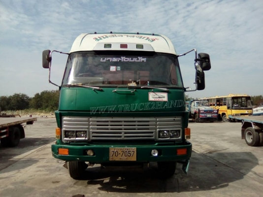 10 ล้อหัวลาก ยี่ห้อ ISUZU ปีจดทะเบียน 2544 6 สูบ เทอร์โบ