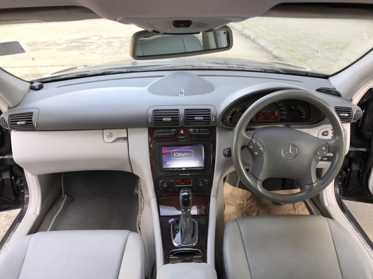 2002 MERCEDES BENZ C200 รถสวย มีเสน่ห์ ซื้อไปคุ้ม ใหม่ในสวยๆ 2002 MERCEDES BENZ C200 รถสวย มีเสน่ห์ ซื้อไปคุ้ม ใหม่ในสวยๆ