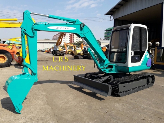 KOMATSU รุ่น PC 40-7