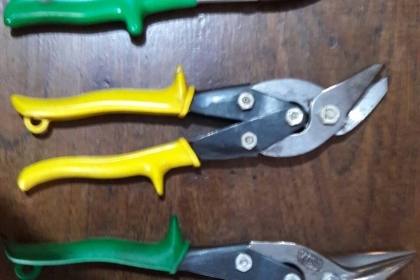 ขายกรรไกรตัดแผ่นเหล็ก WISS Made in Usa.ใหม่เก่าเก็บ