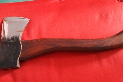 ขายขวานเสือ1 1/4ปอน HULT'S CELEBRATED AXES. MADE IN SWEDEN.