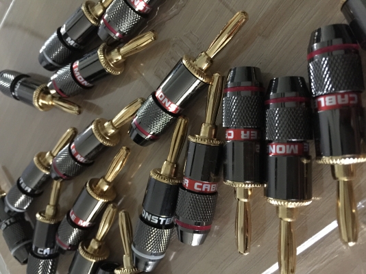 บานาน่าปลั๊ก monster cable (Banana plug)