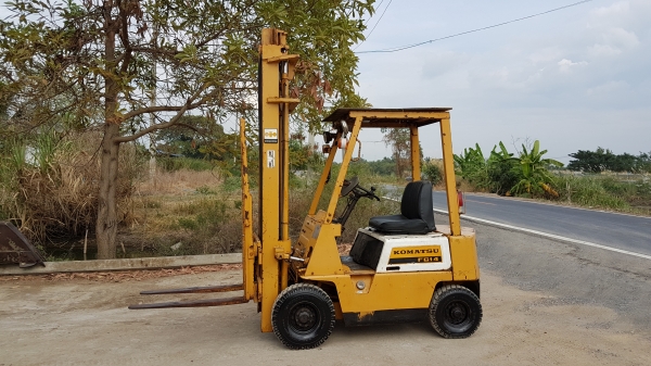 ขายด่วนรถยกKOMATSU FG15-14ยก1.5ตันยกสูง4เมตรแผ่งงาสไลย์ได้รถนอกเพิ่งเข้ามายังไม่เคยใช้งานในเมืองไทยเลย