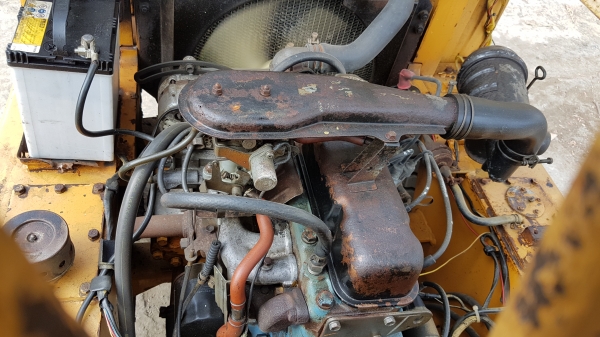 ขายด่วนรถยกKOMATSU FG15-14ยก1.5ตันยกสูง4เมตรแผ่งงาสไลย์ได้รถนอกเพิ่งเข้ามายังไม่เคยใช้งานในเมืองไทยเลย