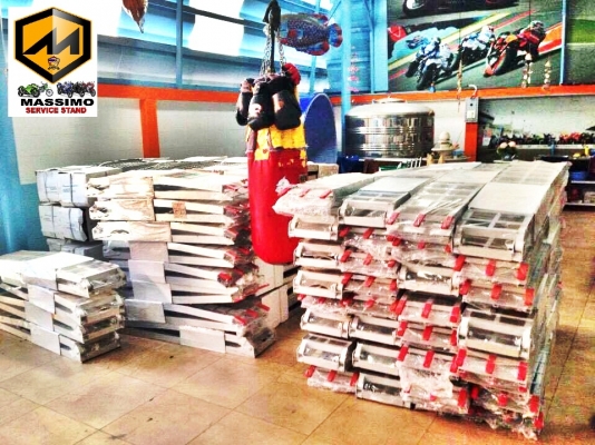 บันไดอลูมิเนียมสำหรับนำมอเตอร์ไซค์ขึ้นรถกระบะเพื่อขนย้าย2,500บ.